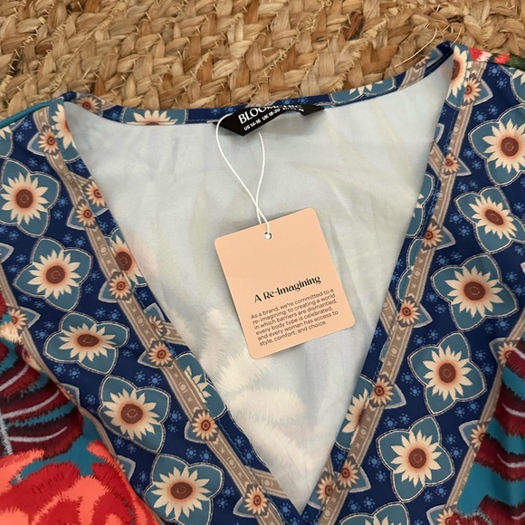 NWT PRINT DRESS - Picture 3 of 6